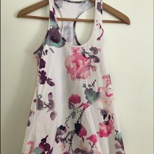 Lululemon Blurred Blossoms tank